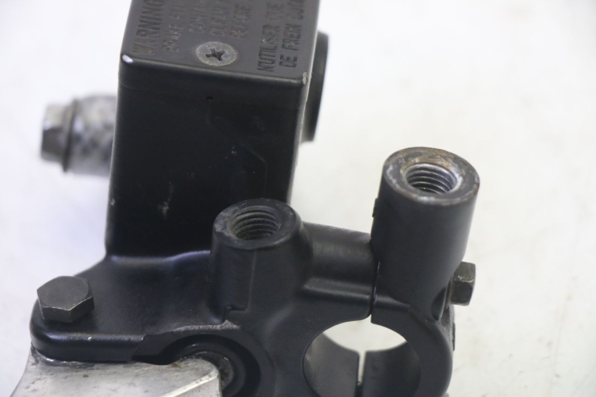 photo de HAUPTBREMSZYLINDER HINTEN SUZUKI BURGMAN 125 (2007 - 2014)