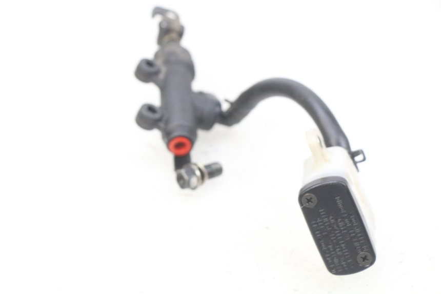 photo de HAUPTBREMSZYLINDER HINTEN HONDA CB R 1000 (2018 - 2023)