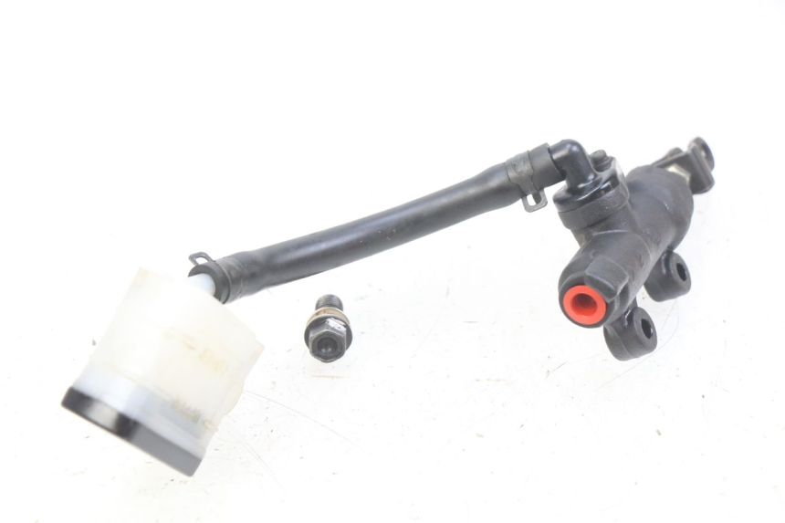 photo de HAUPTBREMSZYLINDER HINTEN HONDA CB R 1000 (2018 - 2023)