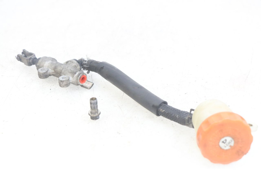 photo de HAUPTBREMSZYLINDER HINTEN HONDA CBR F SC25 1000 (1989 - 1992)