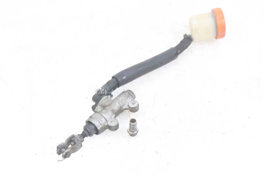 photo de HAUPTBREMSZYLINDER HINTEN HONDA CBR F SC25 1000 (1989 - 1992)