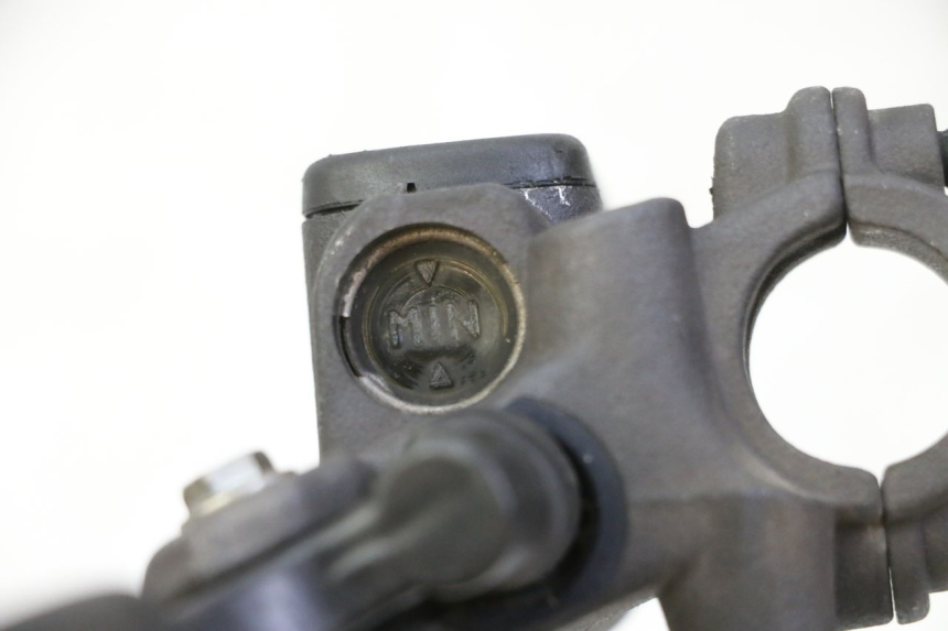 photo de HAUPTBREMSZYLINDER HINTEN PEUGEOT ELYSTAR 50 (2002 - 2014)