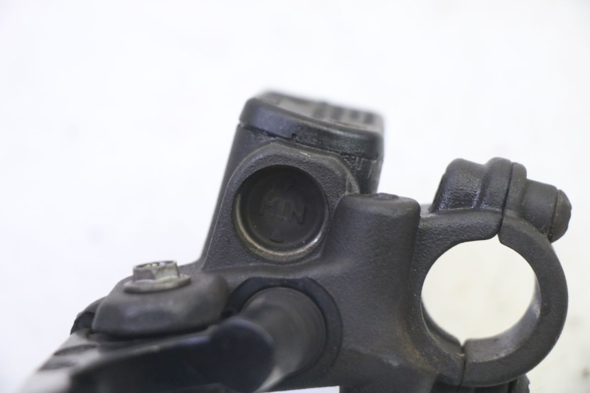 photo de HAUPTBREMSZYLINDER HINTEN PEUGEOT ELYSTAR 50 (2002 - 2014)