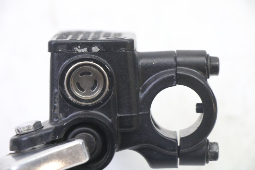 photo de HAUPTBREMSZYLINDER HINTEN SYM FIDDLE 3 III 125 (2014 - 2020)