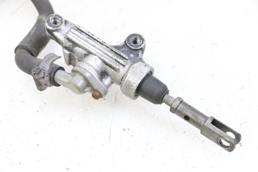 photo de BREMSPUMPE HINTEN YAMAHA FJ 36Y 1100 (1984 - 1985)