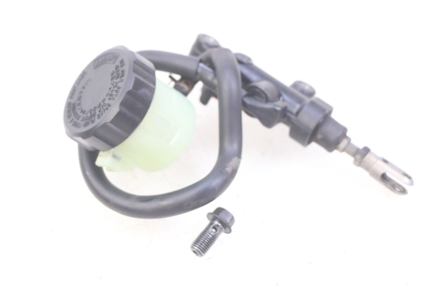 photo de HAUPTBREMSZYLINDER HINTEN YAMAHA FJR ABS 1300 (2006 - 2012)