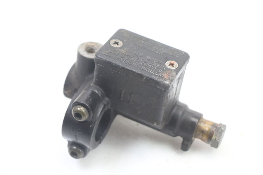 photo de HAUPTBREMSZYLINDER HINTEN PIAGGIO VESPA GRANTURISMO 125 (2003 - 2007)