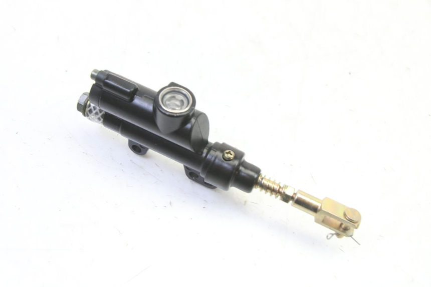 photo de HAUPTBREMSZYLINDER HINTEN APOLLO RFZ 125