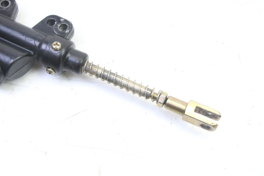 photo de HAUPTBREMSZYLINDER HINTEN APOLLO RFZ 125