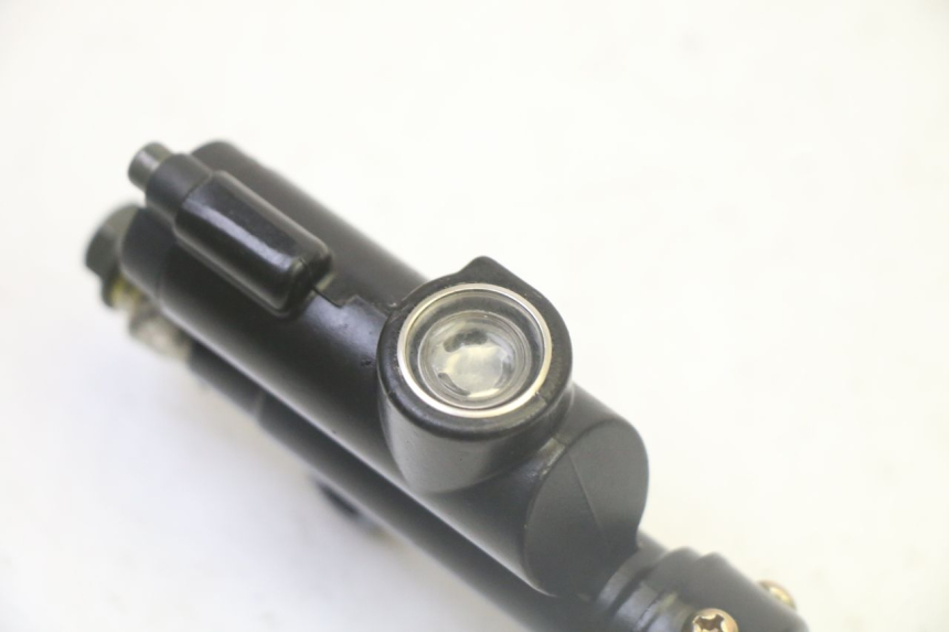 photo de HAUPTBREMSZYLINDER HINTEN APOLLO RFZ 125