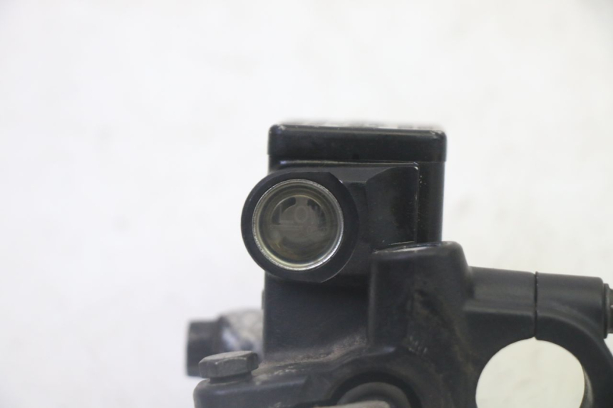 photo de HAUPTBREMSZYLINDER HINTEN PEUGEOT SATELIS 125 (2006 - 2009)