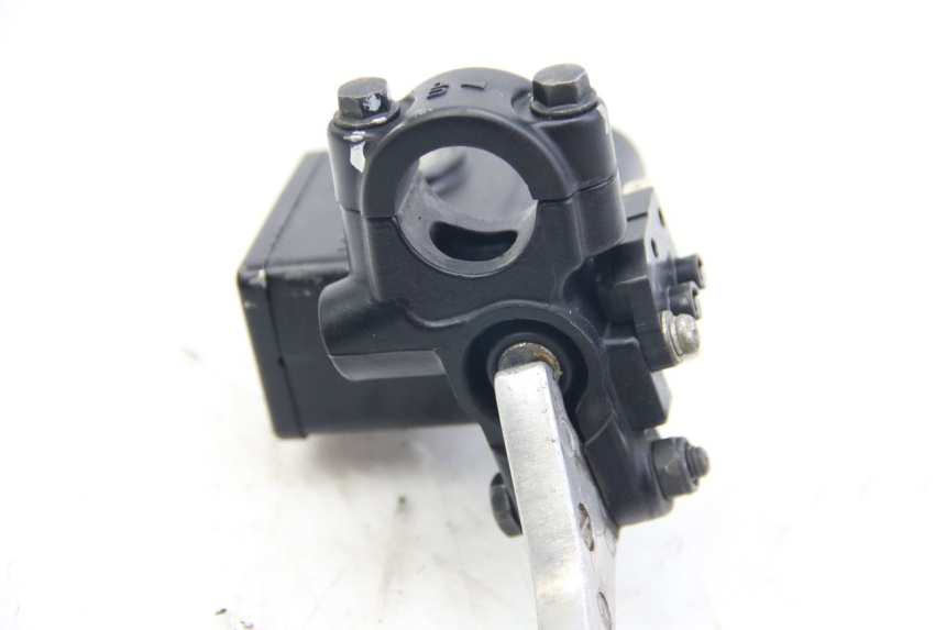 photo de HAUPTBREMSZYLINDER HINTEN SUZUKI SIXTEEN 125 (2008 - 2010)
