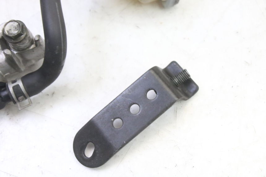 photo de BREMSPUMPE HINTEN SUZUKI SV S 650 (2003 - 2009)