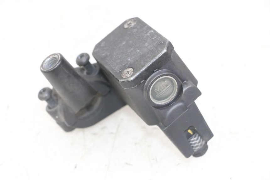 photo de HAUPTBREMSZYLINDER HINTEN YAMAHA X-MAX XMAX 125 (2010 - 2014)