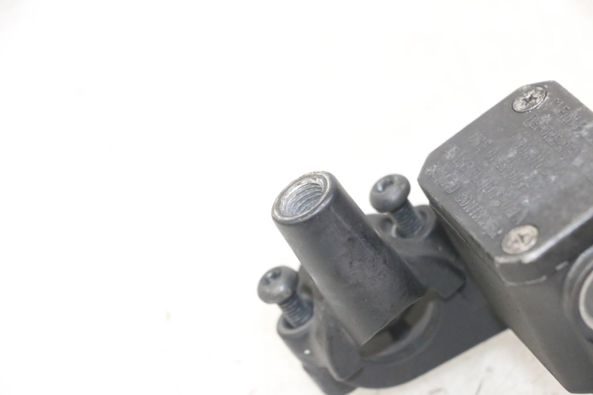 photo de HAUPTBREMSZYLINDER HINTEN YAMAHA X-MAX XMAX 125 (2010 - 2014)