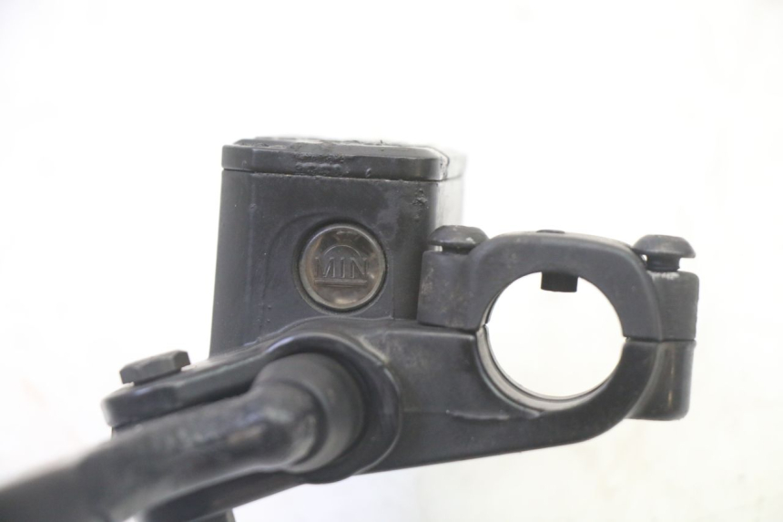 photo de HAUPTBREMSZYLINDER HINTEN PIAGGIO X9 EVOLUTION 125 (2003 - 2007)