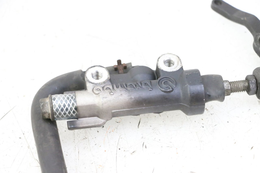 photo de BREMSPUMPE HINTEN YAMAHA FZ6 FAZER S2 600 (2007 - 2011)