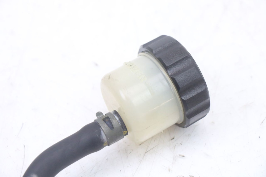 photo de HAUPTBREMSZYLINDER HINTEN YAMAHA FZS FAZER 600 (2001 - 2003)