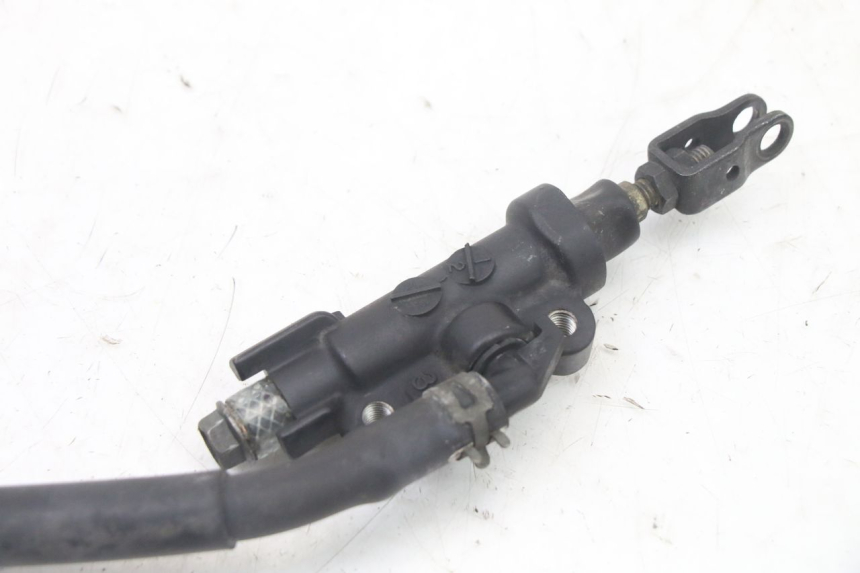photo de HAUPTBREMSZYLINDER HINTEN YAMAHA FZS FAZER 600 (2001 - 2003)