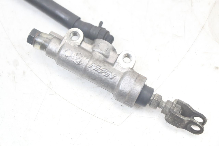 photo de HAUPTBREMSZYLINDER HINTEN YAMAHA XT X 660 (2004 - 2016)