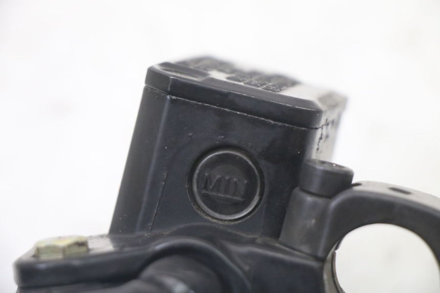 photo de BREMSPUMPE HINTEN YAMAHA YP MAJESTY 125 (2007 - 2010)