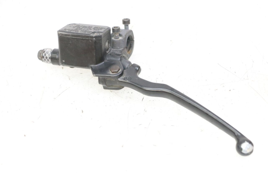 photo de HAUPTBREMSZYLINDER HINTEN YAMAHA YP MAJESTY 125 (2002 - 2006)