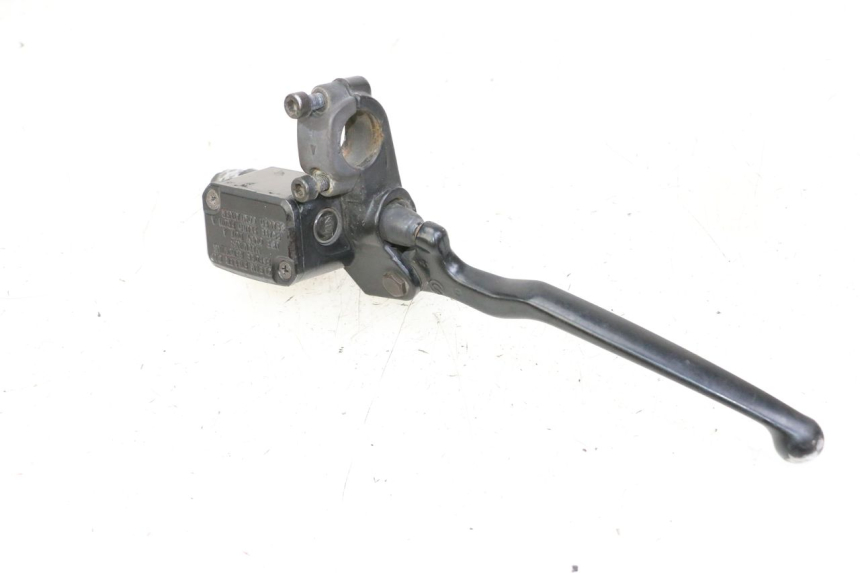 photo de HAUPTBREMSZYLINDER HINTEN YAMAHA YP MAJESTY 125 (2002 - 2006)
