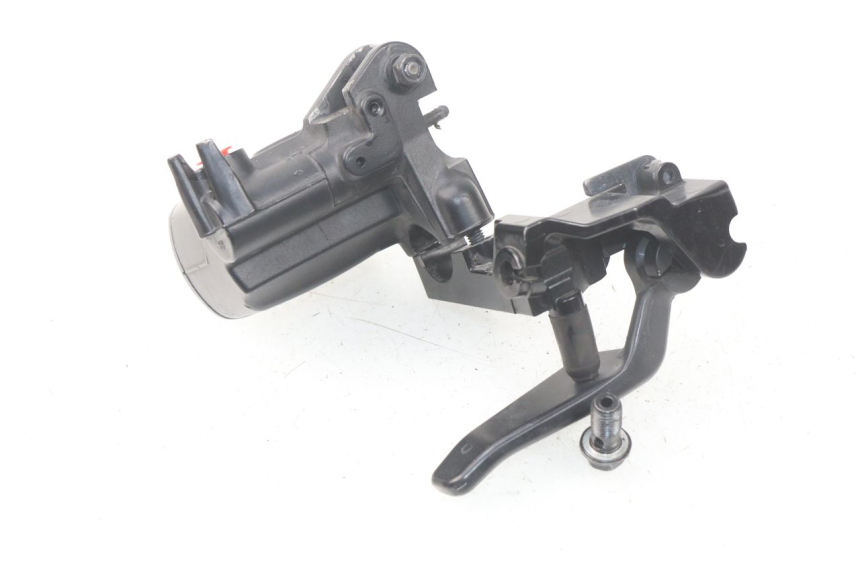 photo de BREMSPUMPE HINTEN YAMAHA YP T-MAX TMAX 530 (2017 - 2020)