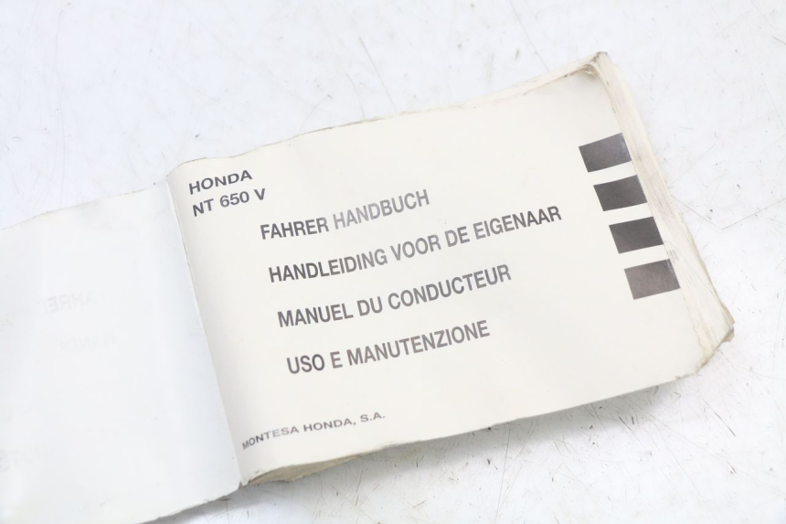 photo de BENUTZERHANDBUCH HONDA NTV DEAUVILLE 650 (1998 - 2001)