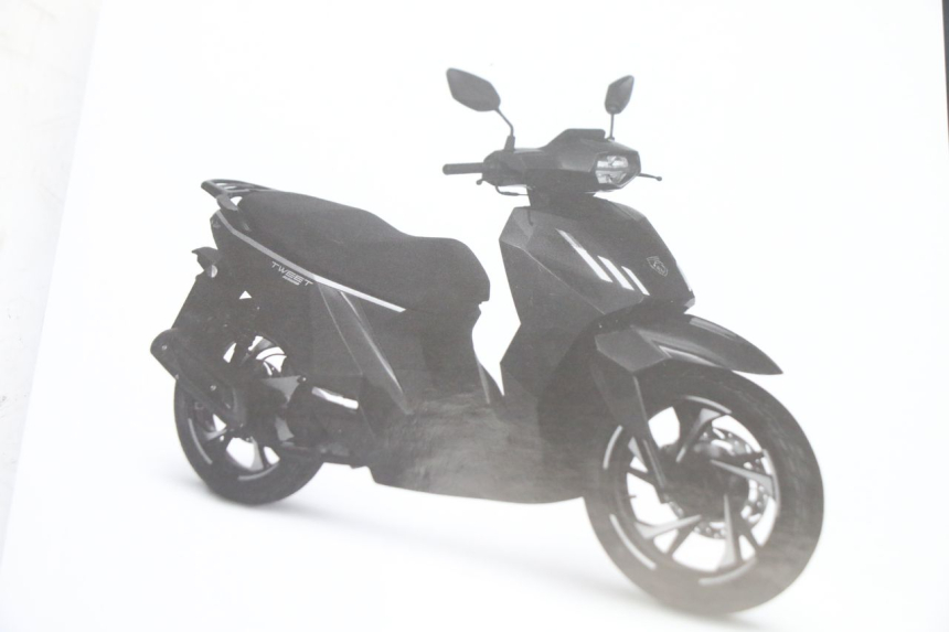 photo de BENUTZERHANDBUCH PEUGEOT TWEET 4T 50 (2023 - 2025)