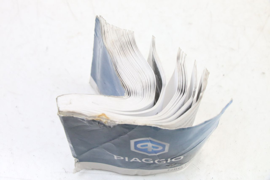 photo de BENUTZERHANDBUCH PIAGGIO NRG POWER PUREJET 50 (2018 - 2021)