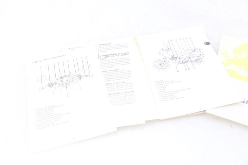 photo de BENUTZERHANDBUCH SUZUKI XF FREEWIND 650 (1997 - 2003)
