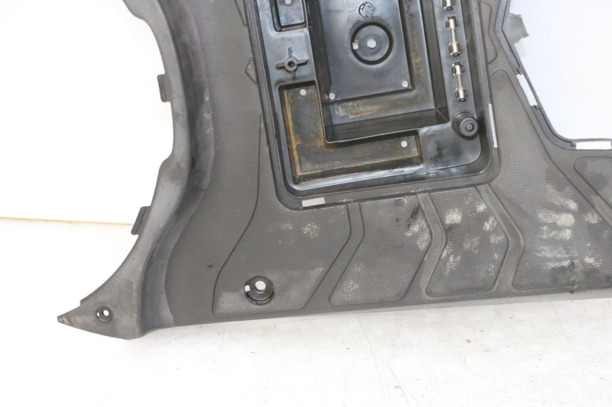 photo de TRITTBRETT VERKLEIDUNG KYMCO AGILITY NAKED RENOUVO 2T 50 (2011 - 2018)