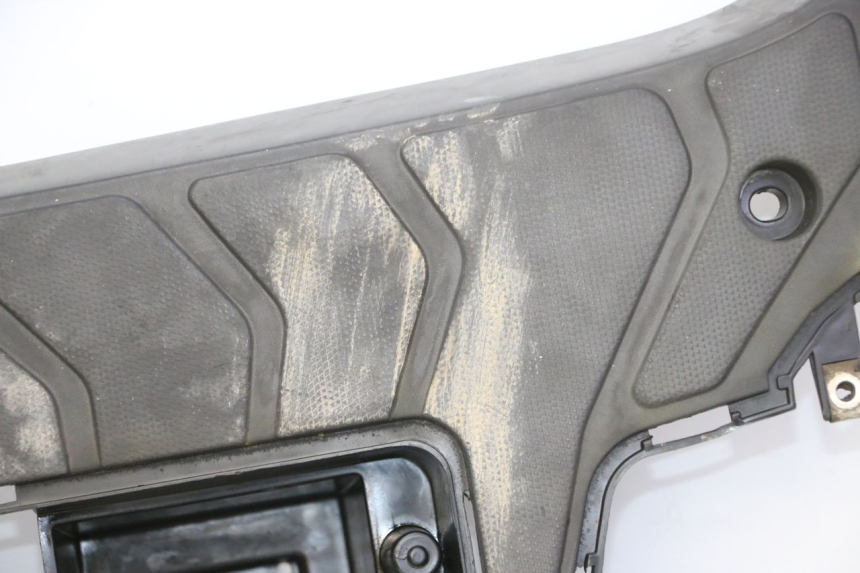 photo de TRITTBRETT VERKLEIDUNG KYMCO AGILITY NAKED RENOUVO 2T 50 (2011 - 2018)