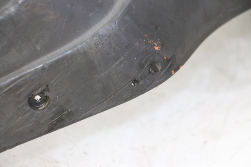 photo de TRITTBRETT VERKLEIDUNG KYMCO AGILITY NAKED RENOUVO 2T 50 (2011 - 2018)