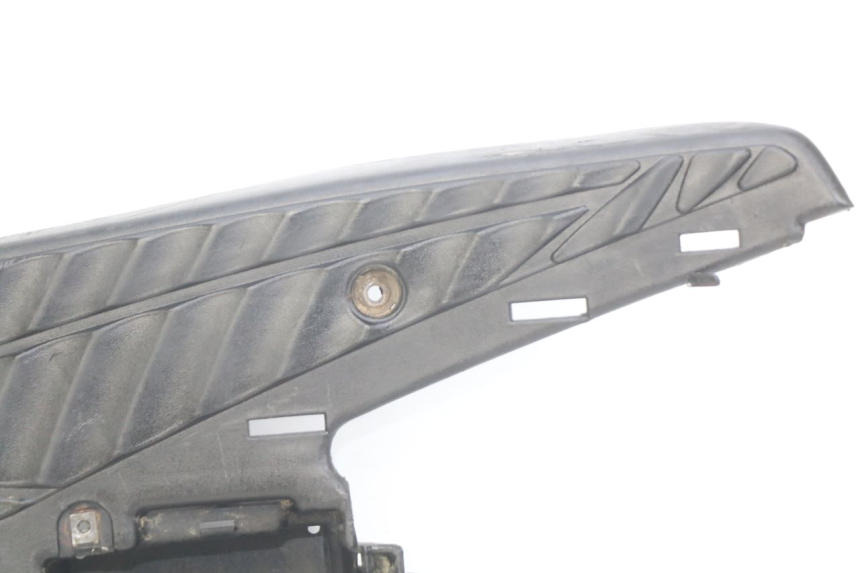 photo de TRITTBRETT VERKLEIDUNG MBK BOOSTER NEXT GENERATION 50 (1995 - 1998)