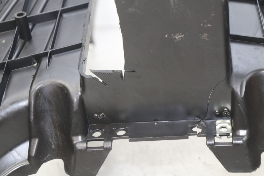 photo de TRITTBRETT VERKLEIDUNG MBK BOOSTER SPIRIT NAKED 50 (2004 - 2017)