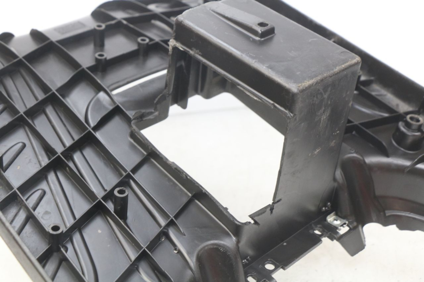 photo de TRITTBRETT VERKLEIDUNG MBK BOOSTER SPIRIT NAKED 50 (2004 - 2017)