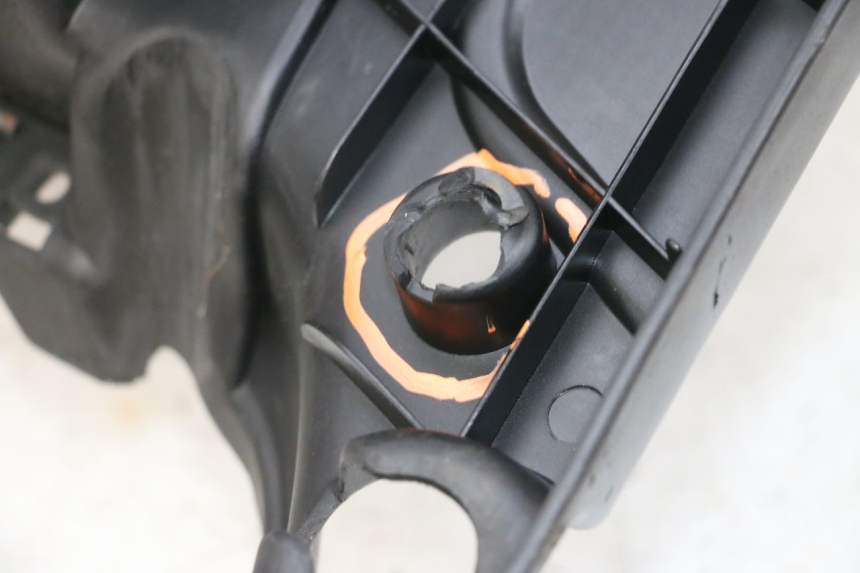 photo de TRITTBRETT VERKLEIDUNG MBK BOOSTER SPIRIT NAKED 50 (2004 - 2017) - Geprüftes Gebrauchtteil