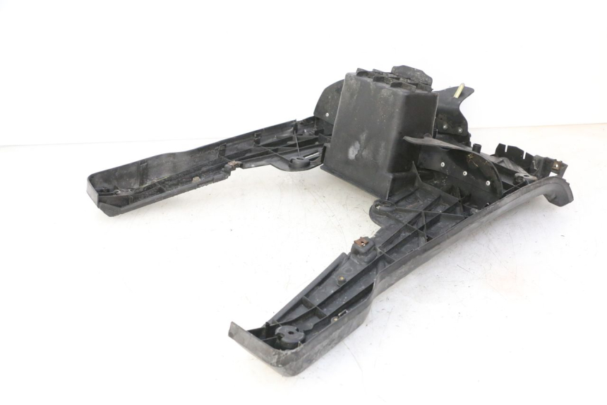 photo de TRITTBRETT VERKLEIDUNG YAMAHA BW'S 100 (1999 - 2002)