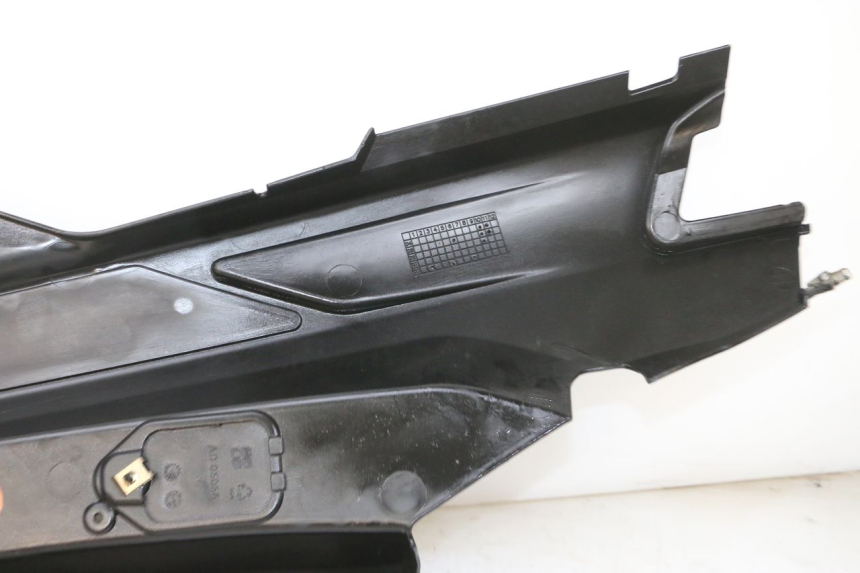 photo de TRITTBRETT VERKLEIDUNG RECHTS ADIVA AD3 300 (2014 - 2020)