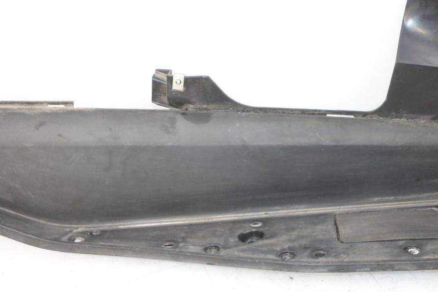 photo de TRITTBRETT VERKLEIDUNG RECHTS HONDA FORZA ABS 300 (2013 - 2019)