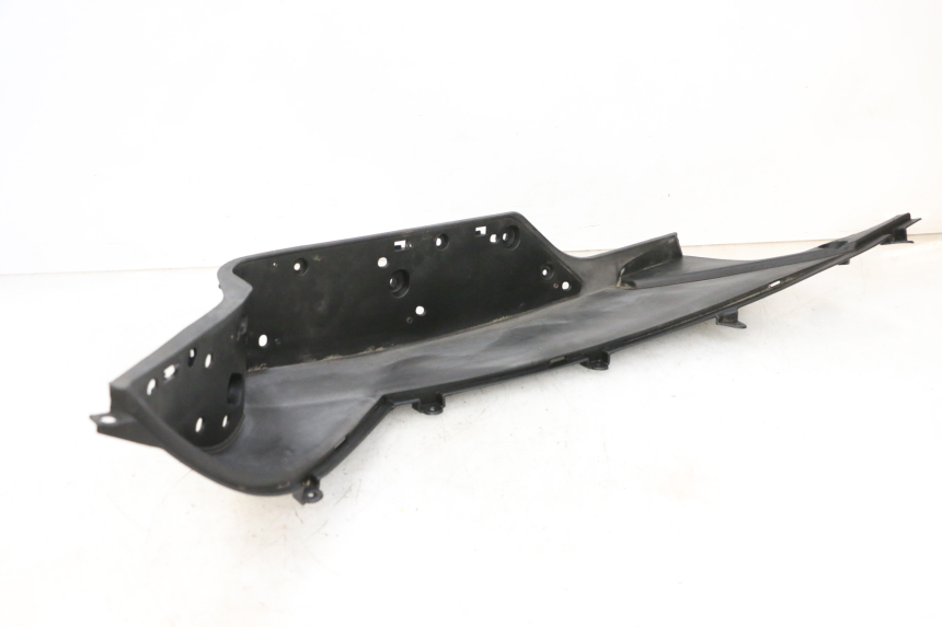 photo de TRITTBRETT VERKLEIDUNG RECHTS JM MOTORS GTS 125 (2015 - 2019) - Gesamtansicht des Produkts