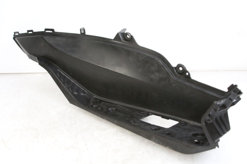 photo de TRITTBRETT VERKLEIDUNG RECHTS HONDA FORZA 125 (2015 - 2016)