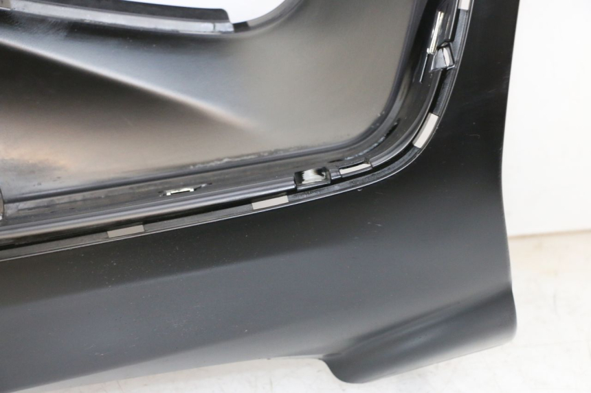 photo de TRITTBRETT VERKLEIDUNG RECHTS PIAGGIO MP3 HPE 300 (2019 - 2026) - Charakteristische Merkmale