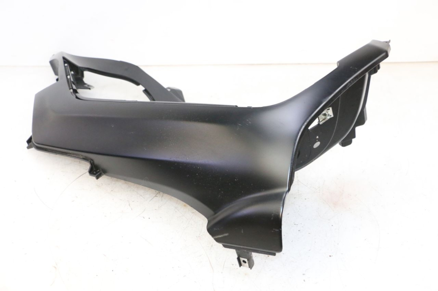 photo de TRITTBRETT VERKLEIDUNG RECHTS PIAGGIO MP3 HPE 300 (2019 - 2026) - Kennzeichnungen und Originalreferenzen