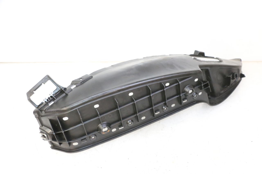 photo de RECHTER FUßRASTEN PIAGGIO MP3 125 (2006 - 2014)