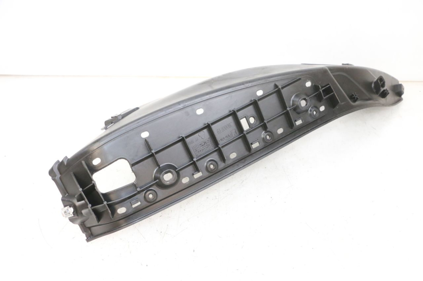 photo de TRITTBRETT VERKLEIDUNG RECHTS PIAGGIO MP3 500 (2016 - 2018) - Zoom auf Gebrauchszustand