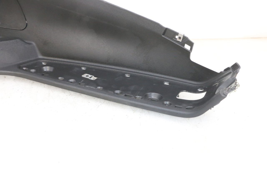 photo de RECHTER FUßRASTEN PIAGGIO MP3 RL 250 (2007 - 2010) - Geprüftes Gebrauchtteil