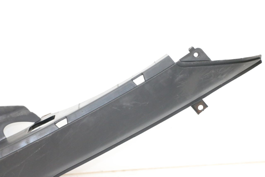 photo de TRITTBRETT VERKLEIDUNG RECHTS MBK OVETTO ONE 2T 50 (2013 - 2017)